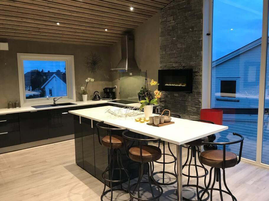 Topp Moderne Suite. Larvik Eksteriør bilde